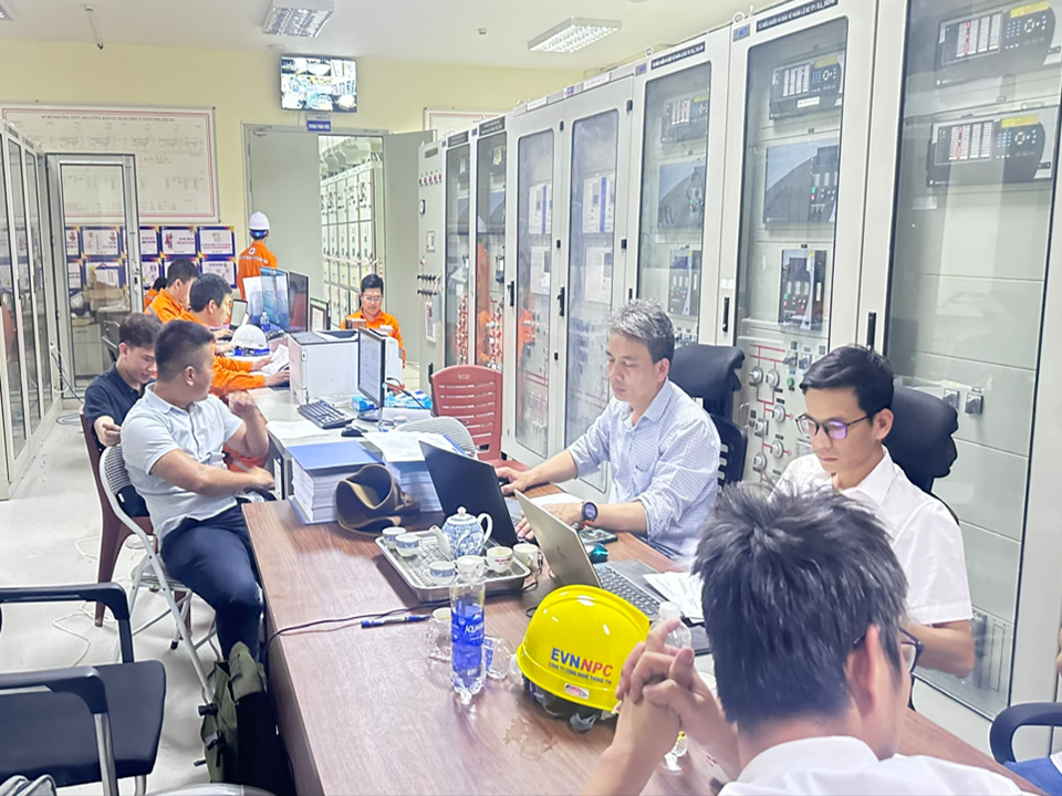 Hội đồng nghiệm thu kỹ thuật rà soát trước khi đóng điện T2 Trạm 110kV Tam Dương Hội đồng nghiệm thu kỹ thuật rà soát trước khi đóng điện T2 Trạm 110kV Tam Dương