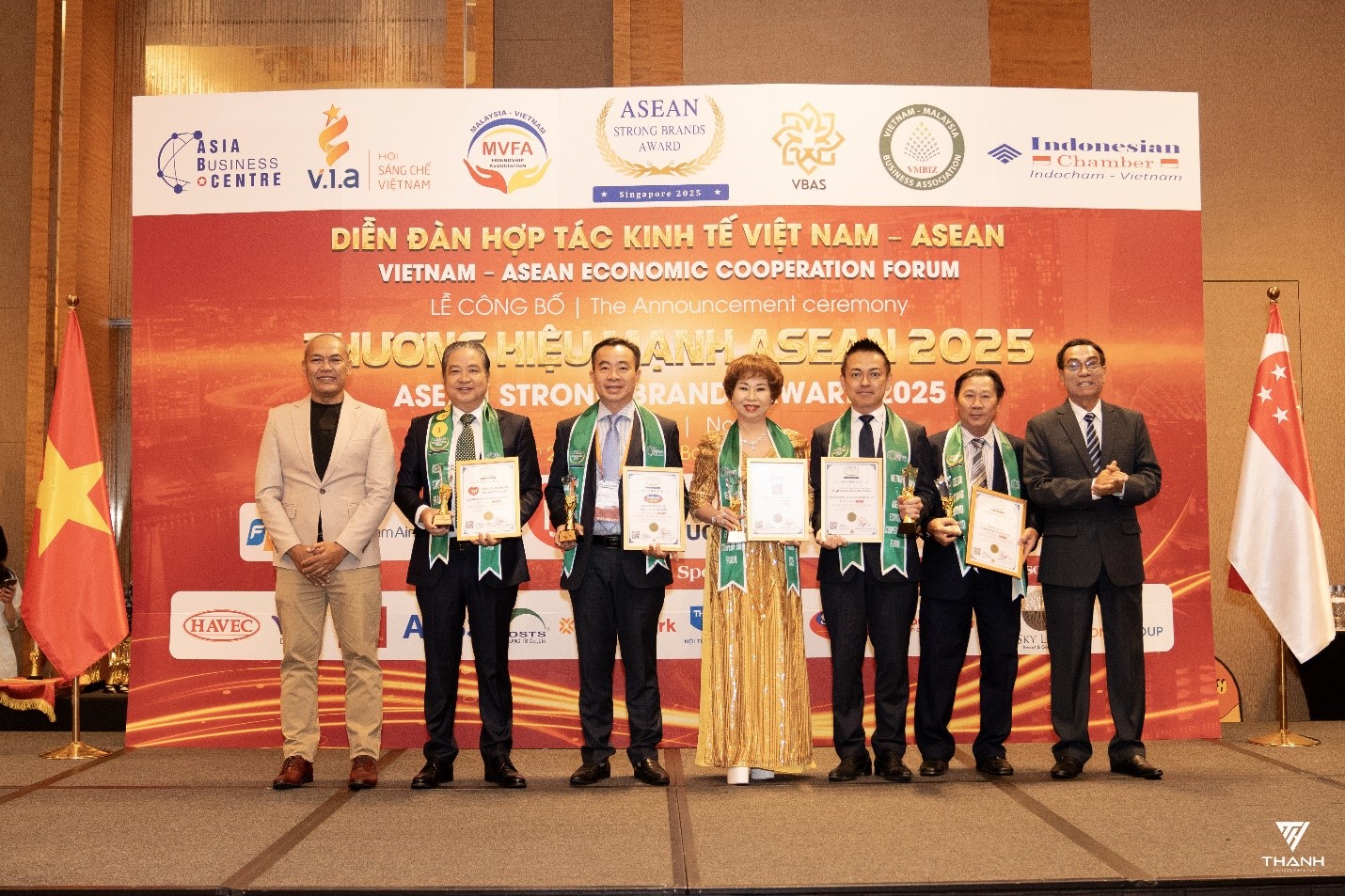 TOP 5 – Thương hiệu Mạnh ASEAN 2025 tại Diễn đàn hợp tác kinh tế Việt Nam – ASEAN 2025 TOP 5 – Thương hiệu Mạnh ASEAN 2025 tại Diễn đàn hợp tác kinh tế Việt Nam – ASEAN 2025