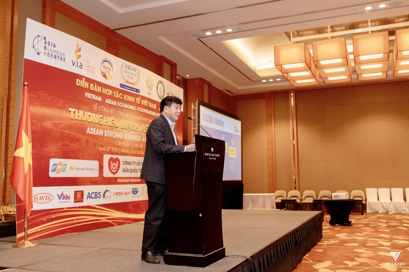 Ông Daniel Ho, Chuyên gia chiến lược kinh doanh, Công ty Shin Goglobal, Nhà sáng lập & Giám đốc điều hành Công ty Tư vấn sáng tạo chiến lược Ông Daniel Ho, Chuyên gia chiến lược kinh doanh, Công ty Shin Goglobal, Nhà sáng lập & Giám đốc điều hành Công ty Tư vấn sáng tạo chiến lược