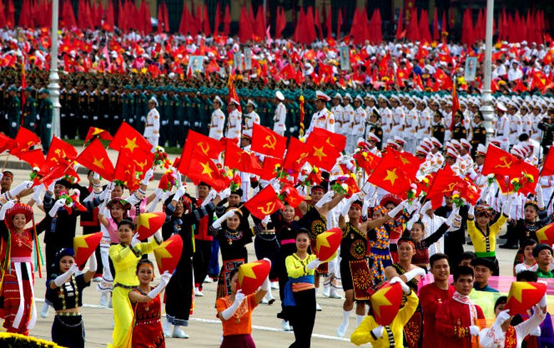 Việt Nam đã lựa chọn khép lại quá khứ, hóa giải hận thù, đoàn kết mọi tầng lớp nhân dân để cùng hướng tới tương lai tươi sáng. Việt Nam đã lựa chọn khép lại quá khứ, hóa giải hận thù, đoàn kết mọi tầng lớp nhân dân để cùng hướng tới tương lai tươi sáng.