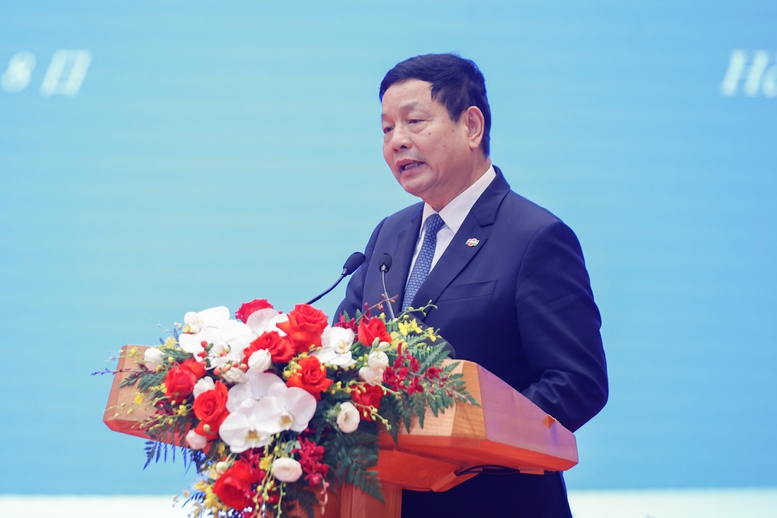 Chủ tịch Tập đoàn FPT Trương Gia Bình phát biểu tại Diễn đàn - Ảnh: VGP/Nhật Bắc Chủ tịch Tập đoàn FPT Trương Gia Bình phát biểu tại Diễn đàn - Ảnh: VGP/Nhật Bắc