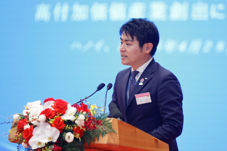 Đại diện Công ty HIH phát biểu tại Diễn đàn - Ảnh: VGP/Nhật Bắc Đại diện Công ty HIH phát biểu tại Diễn đàn - Ảnh: VGP/Nhật Bắc
