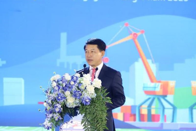 Phó Thủ tướng Chính phủ Lào Saleumxay Kommasith phát biểu tại lễ khánh thành.