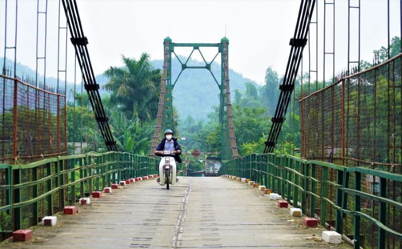 Hà Tĩnh khẩn trương rà soát, sửa chữa, khắc phục ngay hệ thống cầu treo dân sinh trên địa bàn, bảo đảm an toàn giao thông và sinh hoạt của người dân. Hà Tĩnh khẩn trương rà soát, sửa chữa, khắc phục ngay hệ thống cầu treo dân sinh trên địa bàn, bảo đảm an toàn giao thông và sinh hoạt của người dân.