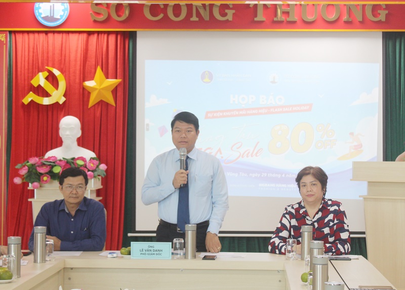 Ông Lê Văn Danh, Phó Giám đốc Sở Công thương Bà Rịa – Vũng Tàu thông tin cho báo chí