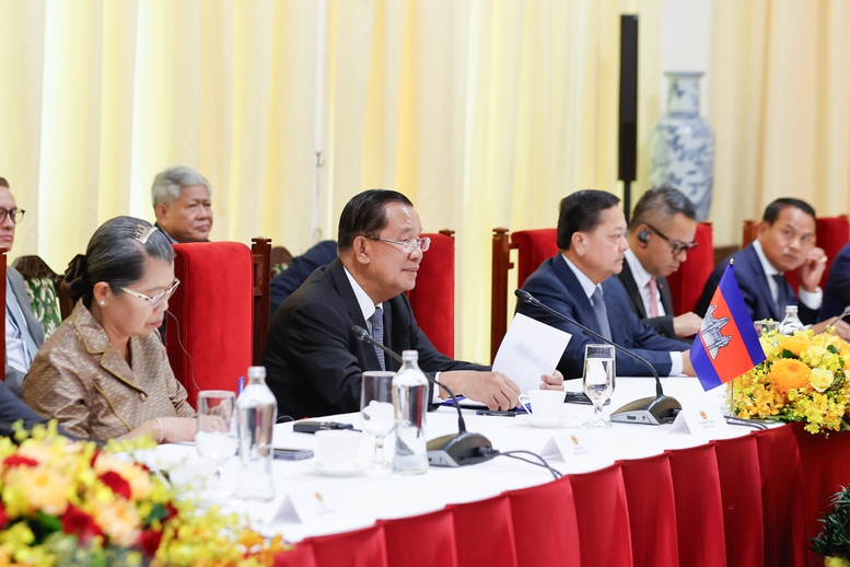 Chủ tịch Hun Sen bày tỏ cảm ơn sâu sắc tới Đảng, Nhà nước, quân đội và nhân dân Việt Nam đã luôn kề vai sát cánh, giúp đỡ kịp thời và hiệu quả cho Campuchia - Ảnh: VGP/Nhật Bắc