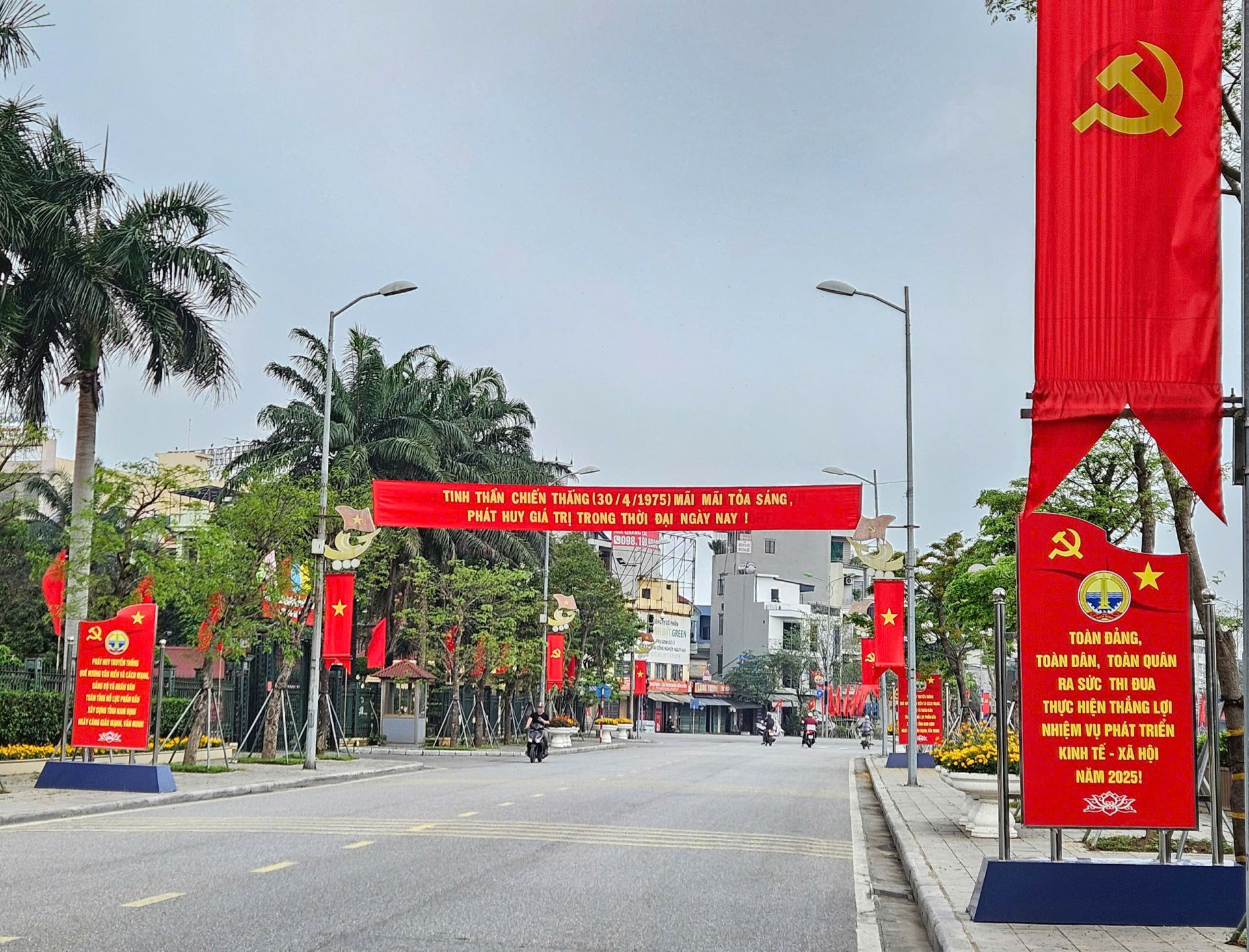 Nam Định rực rỡ cờ hoa chào mừng đại lễ 30/4 Nam Định rực rỡ cờ hoa chào mừng đại lễ 30/4