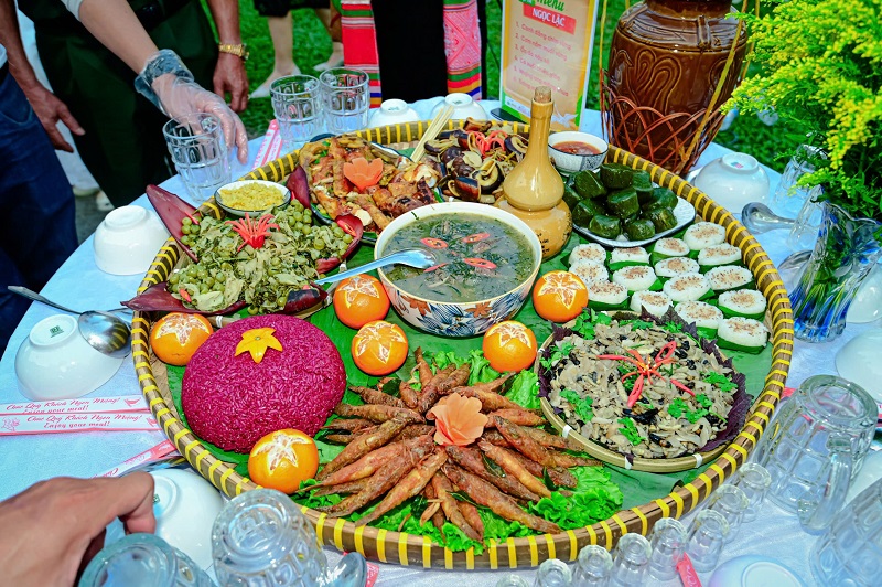 Sôi nổi Hội thi Tinh hoa ẩm thực xứ Thanh