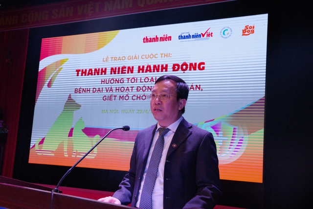 Nhà báo Nguyễn Toàn Thắng – Tổng biên tập Tạp chí Thanh niên, Đại diện Ban tổ chức phát biểu nêu bật ý nghĩa của chương trình Nhà báo Nguyễn Toàn Thắng – Tổng biên tập Tạp chí Thanh niên, Đại diện Ban tổ chức phát biểu nêu bật ý nghĩa của chương trình