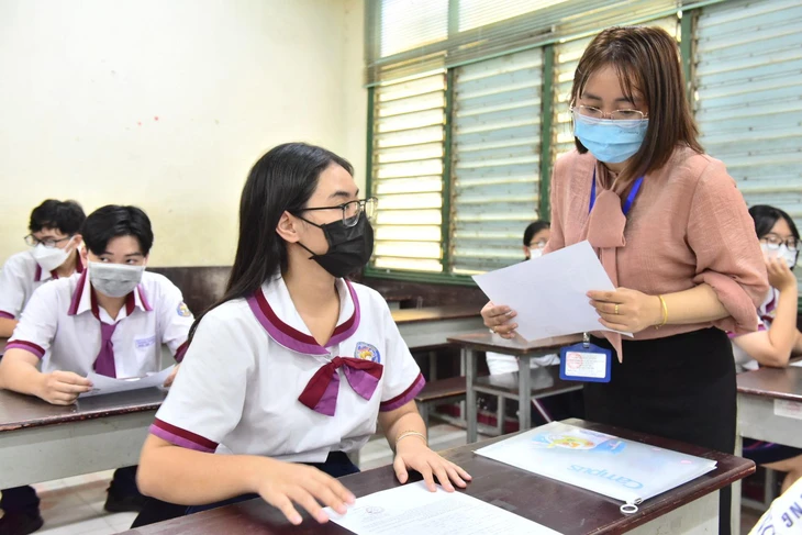 Từ ngày 26 đến 28/5, TP Hồ Chí Minh sẽ tổ chức cho học sinh lớp 12 thi thử tốt nghiệp THPT. (Ảnh minh họa) Từ ngày 26 đến 28/5, TP Hồ Chí Minh sẽ tổ chức cho học sinh lớp 12 thi thử tốt nghiệp THPT. (Ảnh minh họa)