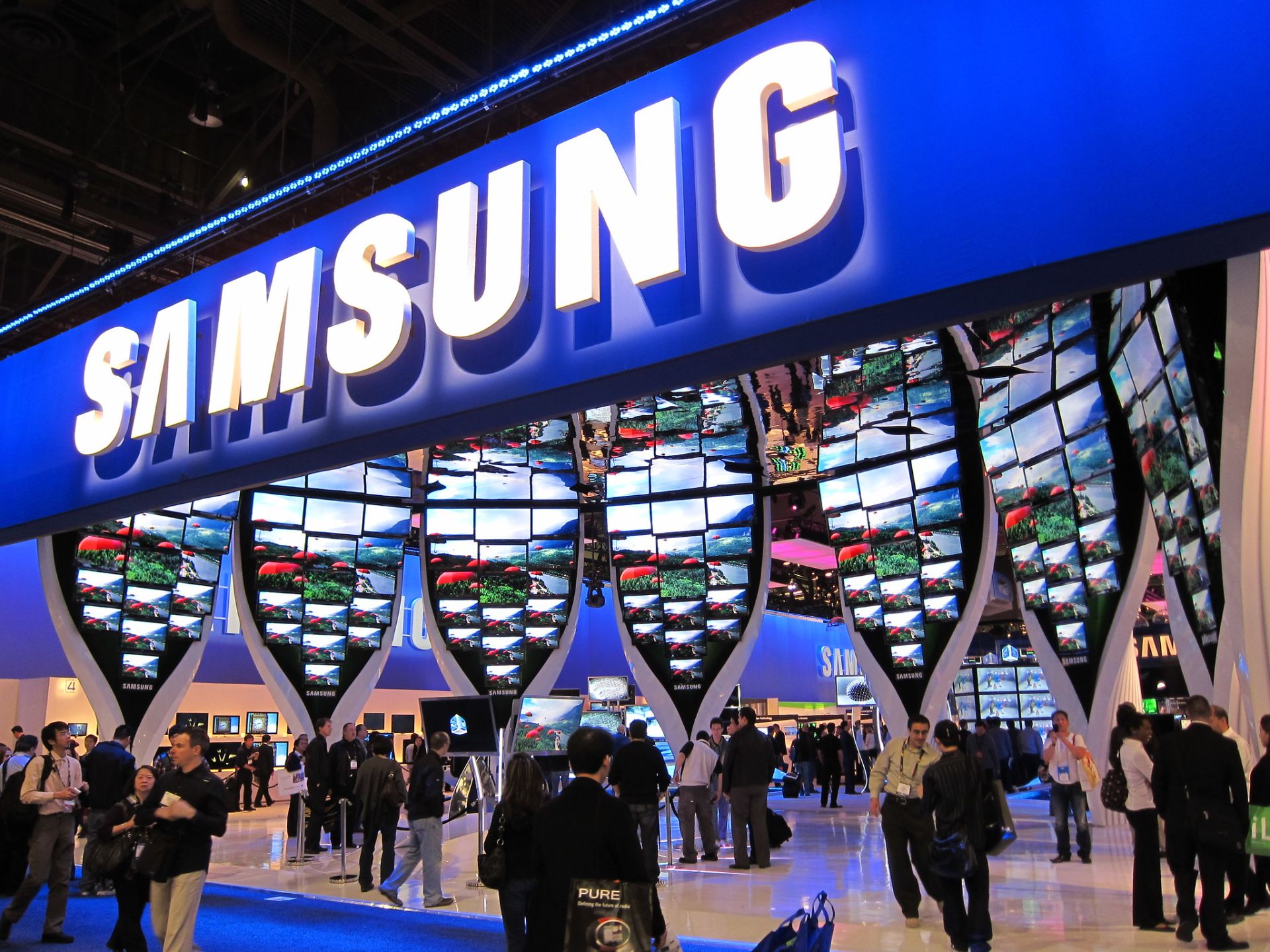 Theo Nikkei Asia, Samsung xem xét có thể di dời một số cơ sở sản xuất để "né" thuế quan mới của Mỹ