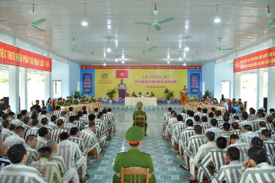 Quảng Bình: 123 phạm nhân được đặc xá, trở về tái hòa nhập cộng đồng