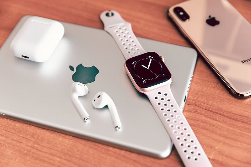 CEO Apple Tim Cook thông báo về hoạt động của hãng tại Ấn Độ và Việt Nam