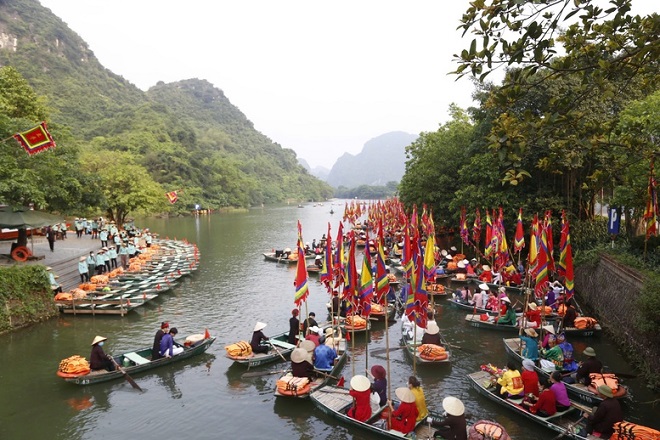 Ninh Bình bội thu du lịch dịp lễ 30/4 - 1/5: Đón hơn 700.000 lượt khách, doanh thu nghìn tỷ đồng