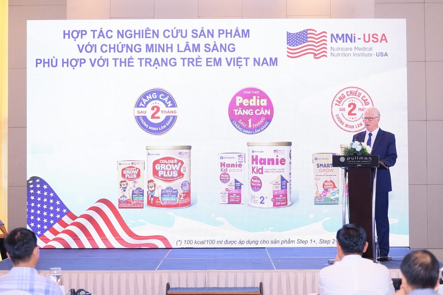 Tiến sĩ David Clark - Viện trưởng NMNI-USA đồng hành cùng Nutricare phát triển các giải pháp Dinh dưỡng Y học chuẩn Hoa Kỳ cho người Việt Nam