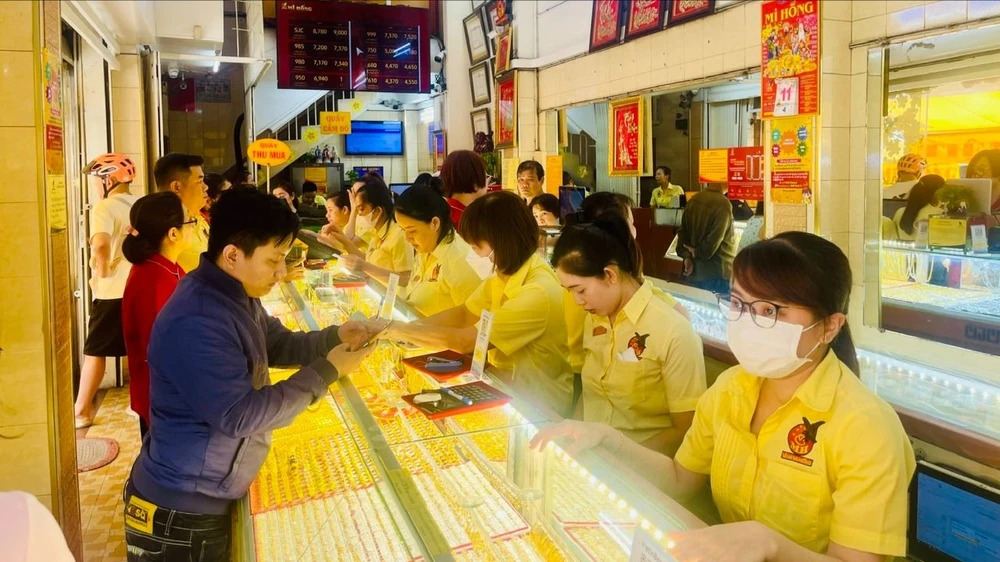 Rà soát chính sách quản lý vàng: Bịt kín kẽ hở chặn đứng buôn lậu