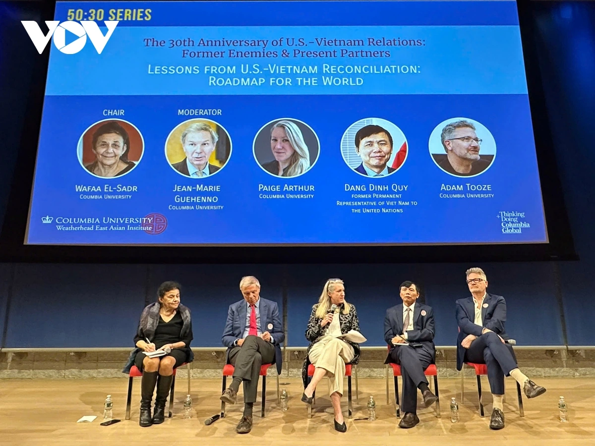 Nguyên Thứ trưởng Bộ Ngoại giao, Trưởng Phái đoàn Việt Nam tại Liên Hợp quốc Đặng Đình Quý tại sự kiện.