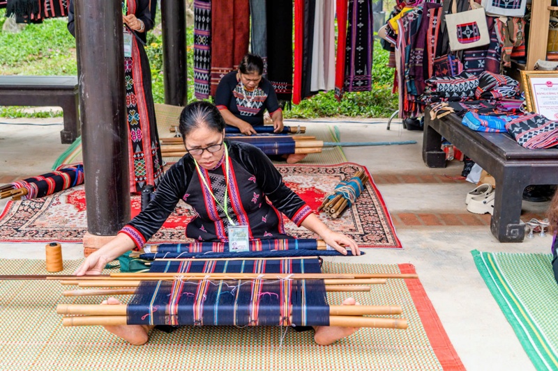 Biểu diễn nghề Biểu diễn nghề