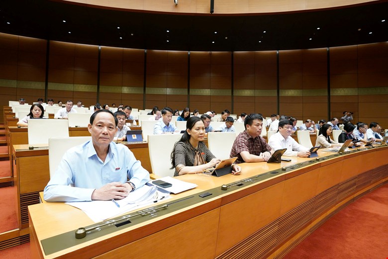 Các đại biểu Quốc hội tham dự Kỳ họp thứ 9, Quốc hội khóa XV. Ảnh quochoi.vn. Các đại biểu Quốc hội tham dự Kỳ họp thứ 9, Quốc hội khóa XV. Ảnh quochoi.vn.