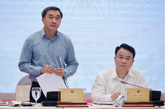 Thứ trưởng Bộ Y tế Trần