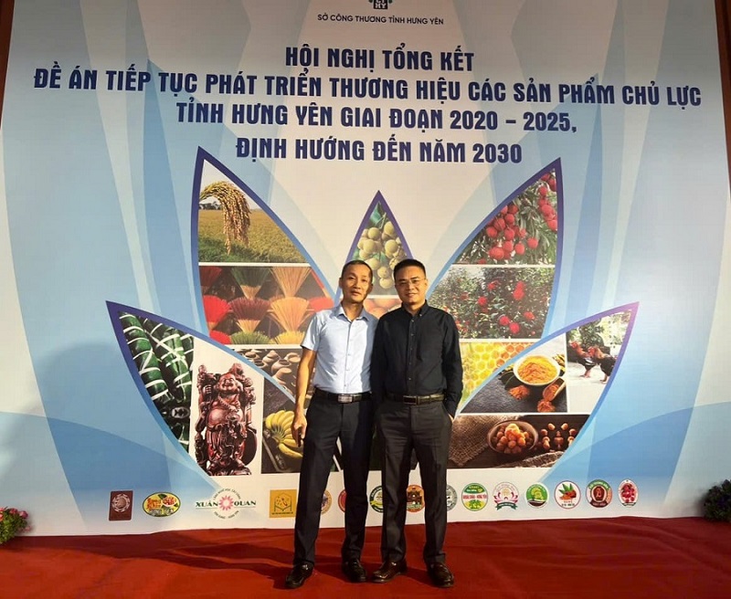 Luật sư Lê Kinh Hải - Đoàn Luật sư thành phố Hà Nội (bên phải) Luật sư Lê Kinh Hải - Đoàn Luật sư thành phố Hà Nội (bên phải)