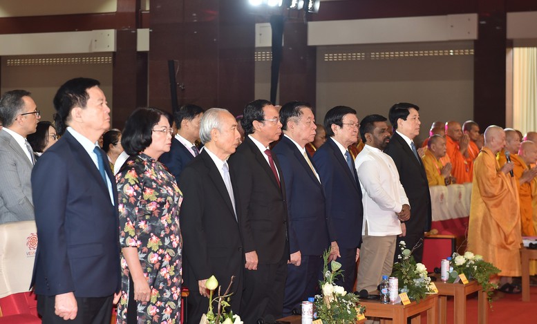 Chủ tịch nước Lương Cường và các đại biểu dự Lễ khai mạc Đại lễ Phật đản Liên Hợp Quốc lần thứ 20 - Vesak 2025 - Ảnh: VGP/Giang Thanh Chủ tịch nước Lương Cường và các đại biểu dự Lễ khai mạc Đại lễ Phật đản Liên Hợp Quốc lần thứ 20 - Vesak 2025 - Ảnh: VGP/Giang Thanh