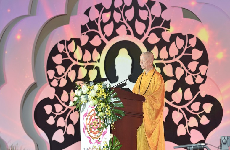 Đại lão Hòa thượng Thích Trí Quảng, Đức Pháp chủ Hội đồng chứng minh Giáo hội Phật giáo Việt Nam đọc Thông điệp Đại lễ Phật đản - Phật lịch 2568 - Ảnh: VGP/Giang Thanh Đại lão Hòa thượng Thích Trí Quảng, Đức Pháp chủ Hội đồng chứng minh Giáo hội Phật giáo Việt Nam đọc Thông điệp Đại lễ Phật đản - Phật lịch 2568 - Ảnh: VGP/Giang Thanh