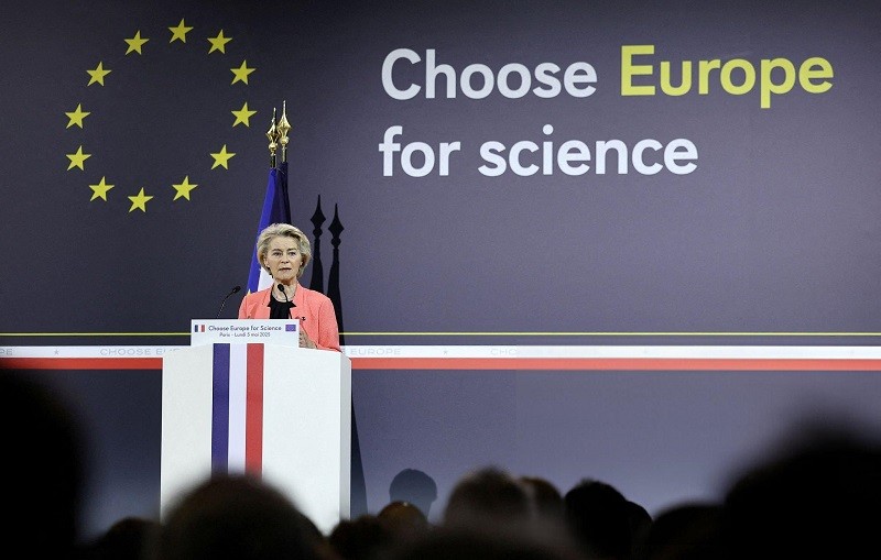 EU công bố gói tài trợ 500 triệu Euro để thu hút giới khoa học