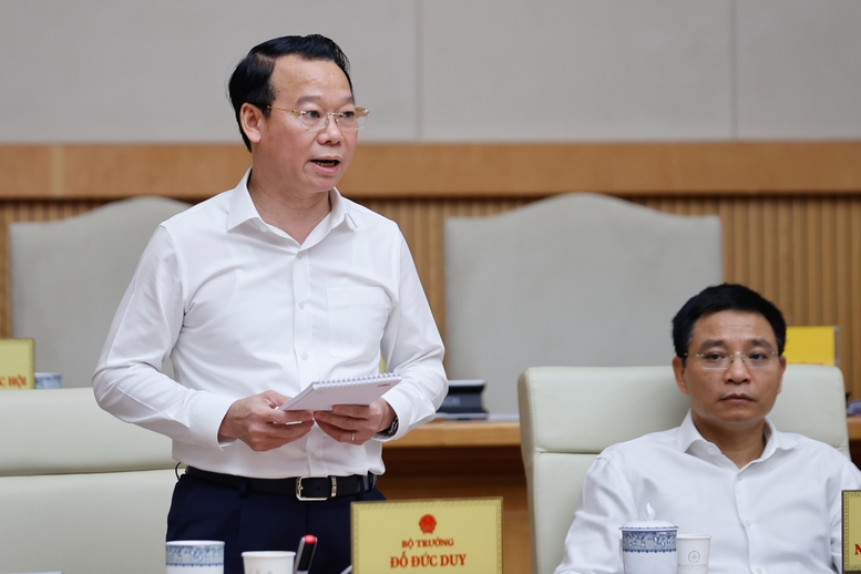 Bộ trưởng Bộ Nông nghiệp và Môi trường Đỗ Đức Duy phát biểu tại Phiên họp - Ảnh: VGP/Nhật Bắc