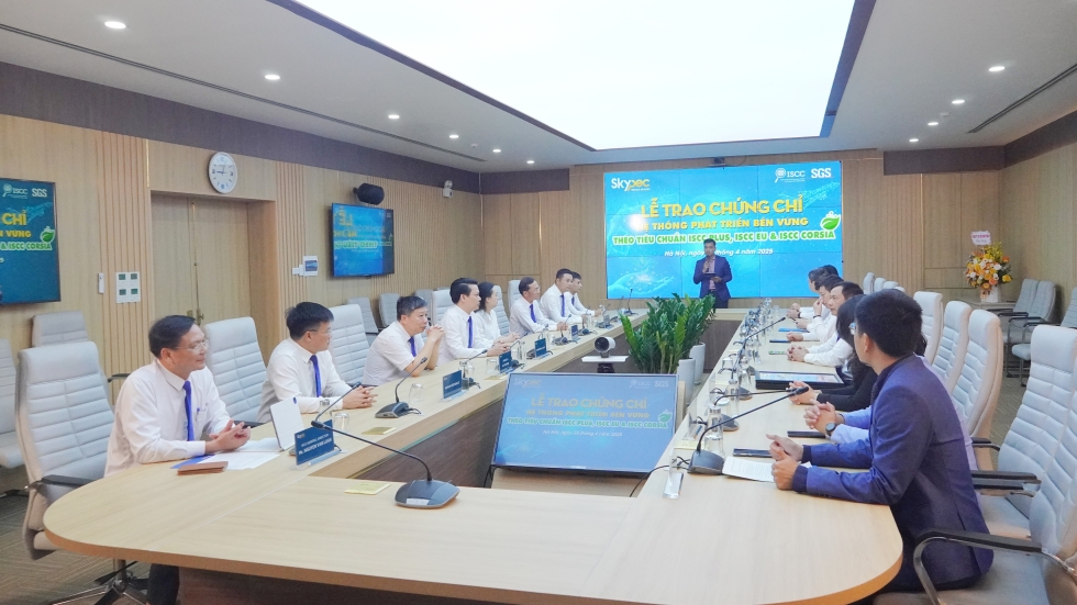 Toàn cảnh Lễ bàn giao chứng chỉ hệ thống phát triển bền vững theo tiêu chuẩn ISCC PLUS, ISCC EU và ISCC CORSIA tại trụ sở Skypec