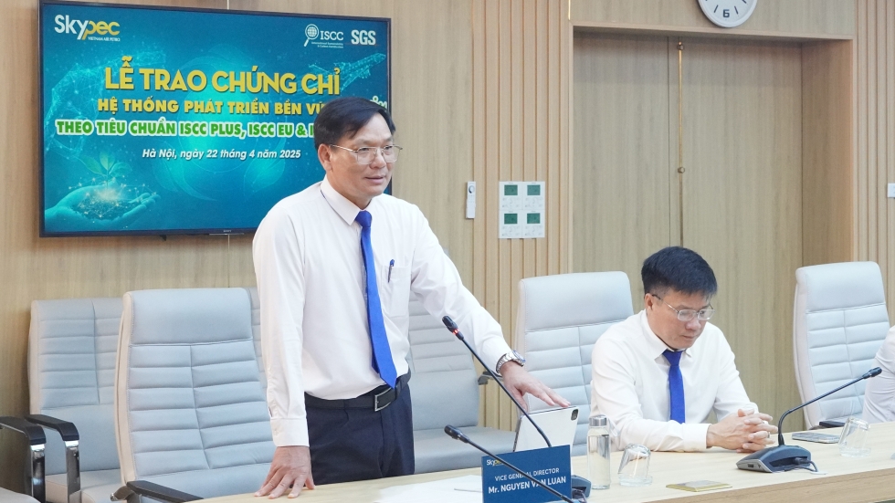 P.TGĐ Nguyễn Văn Luận tham dự buổi lễ