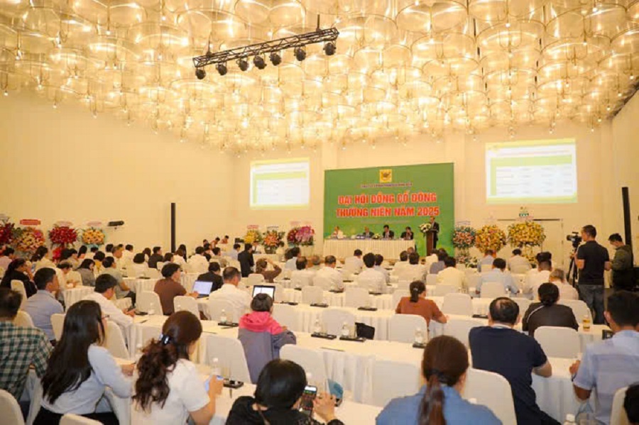 Quang cảnh Đại hội đồng cổ đông thường niên năm 2025 của Công ty Cổ phần Phân bón Bình Điền Quang cảnh Đại hội đồng cổ đông thường niên năm 2025 của Công ty Cổ phần Phân bón Bình Điền