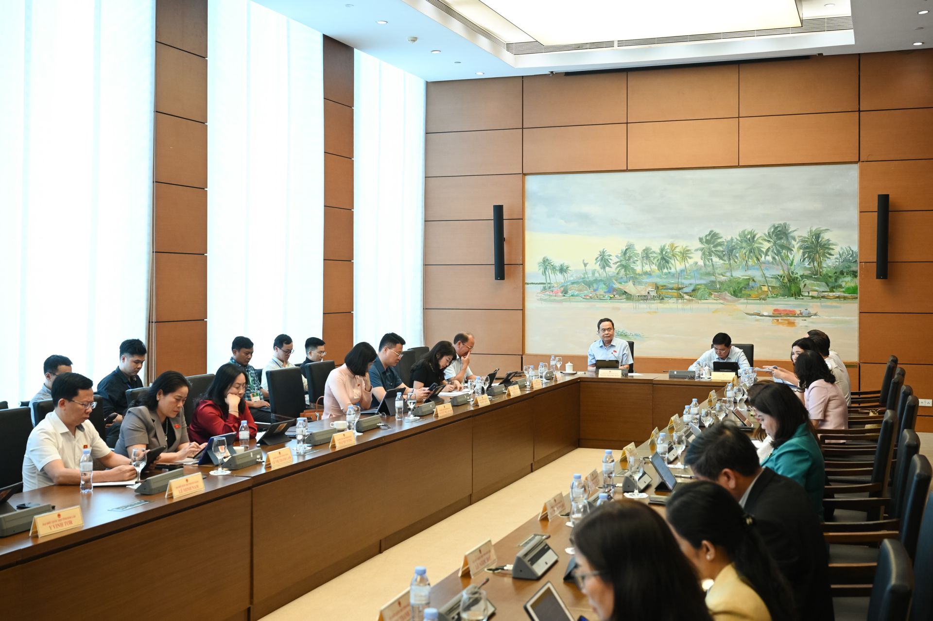 Toàn cảnh họp tổ 13