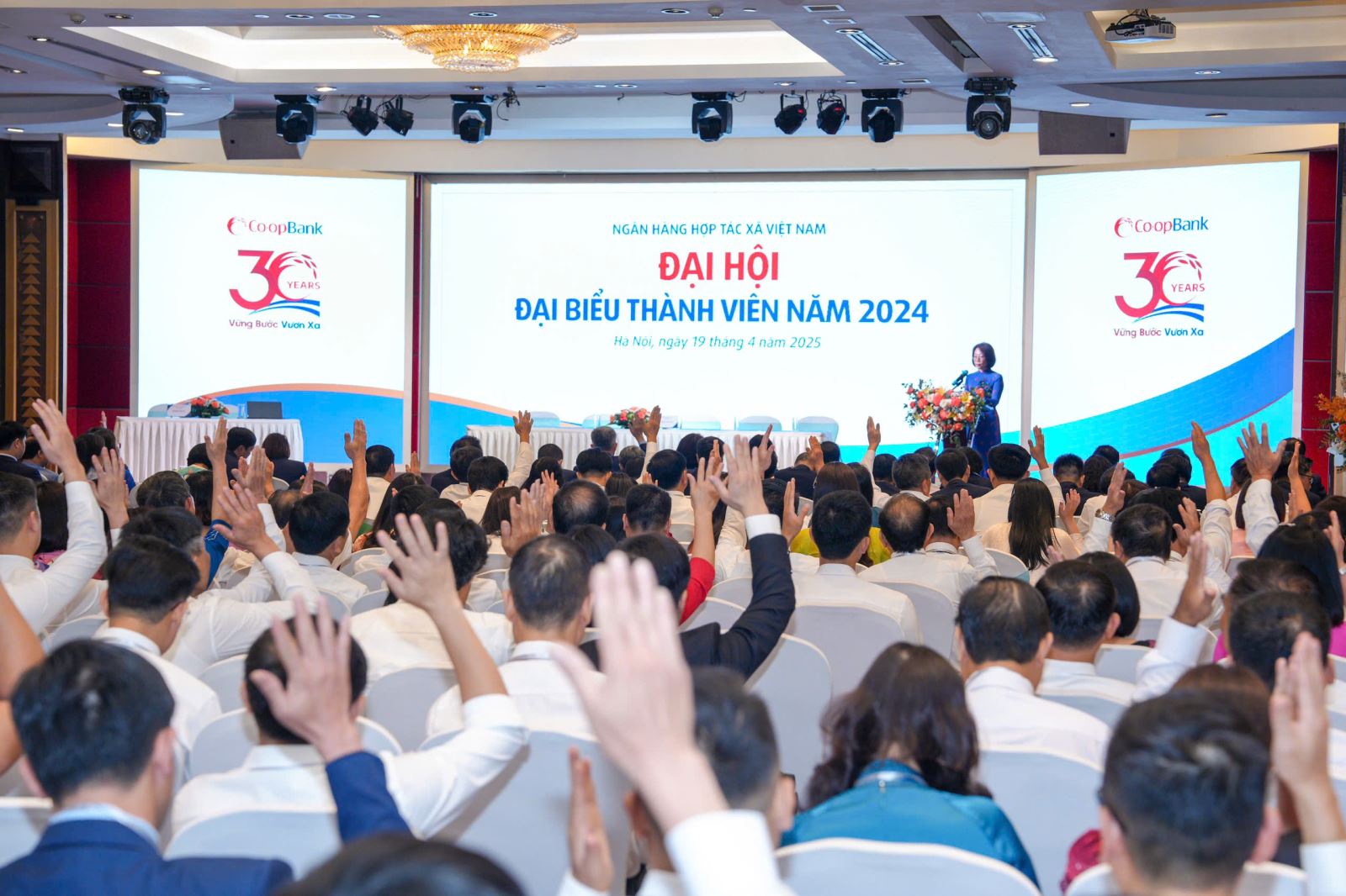 Sự kiện lớn nhất như Co-opBank của Đại hội đại biểu luôn được truyền thông chú ý và cập nhật kịp thời thông báo trong và ngoài chuyên ngành Sự kiện lớn nhất như Co-opBank của Đại hội đại biểu luôn được truyền thông chú ý và cập nhật kịp thời thông báo trong và ngoài chuyên ngành