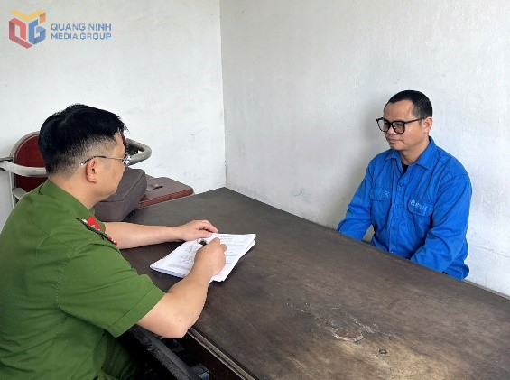 Quàng Ninh: Bắt đối tượng lừa đảo bằng “sổ đỏ” giả