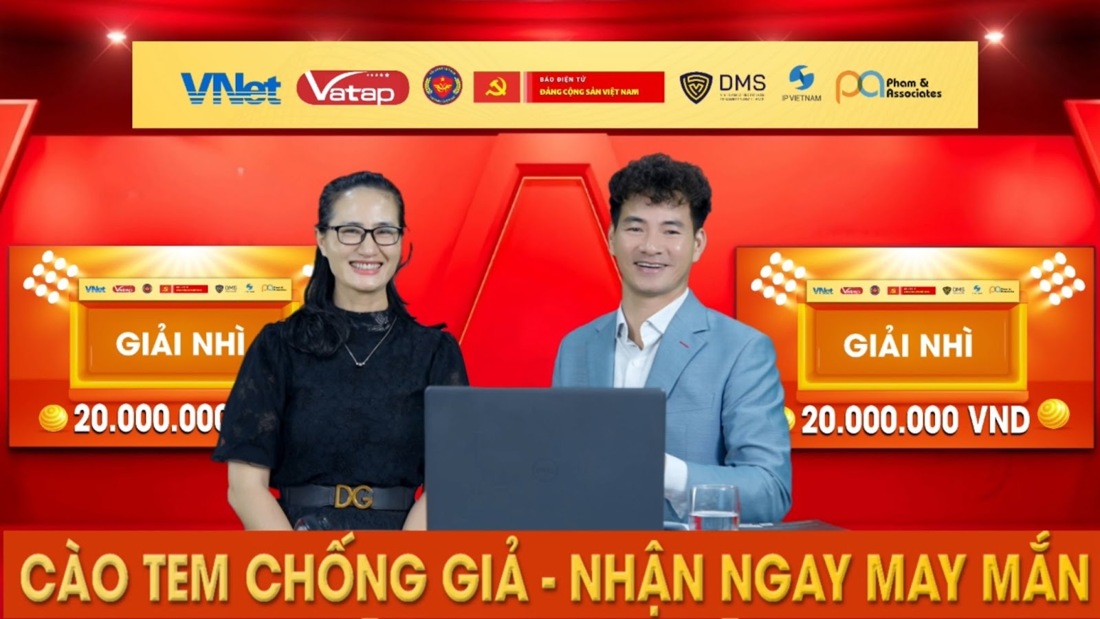 Bà Lê Thị Tình Tuyết - Đại diện Công ty Cổ phần VNet tham gia quay thưởng tại Chương trình Bà Lê Thị Tình Tuyết - Đại diện Công ty Cổ phần VNet tham gia quay thưởng tại Chương trình