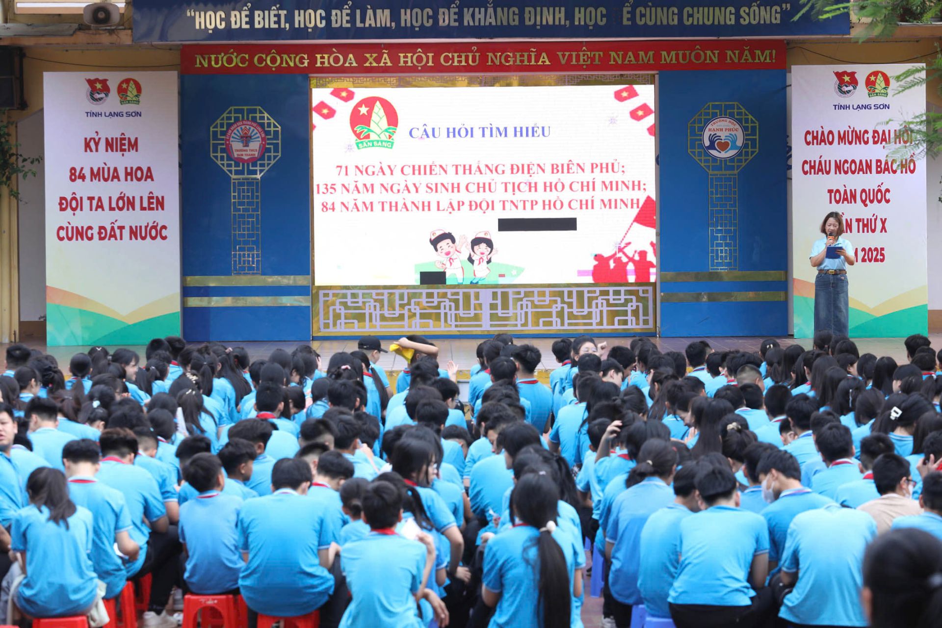 Hàng nghìn học sinh tham dự Ngày hội