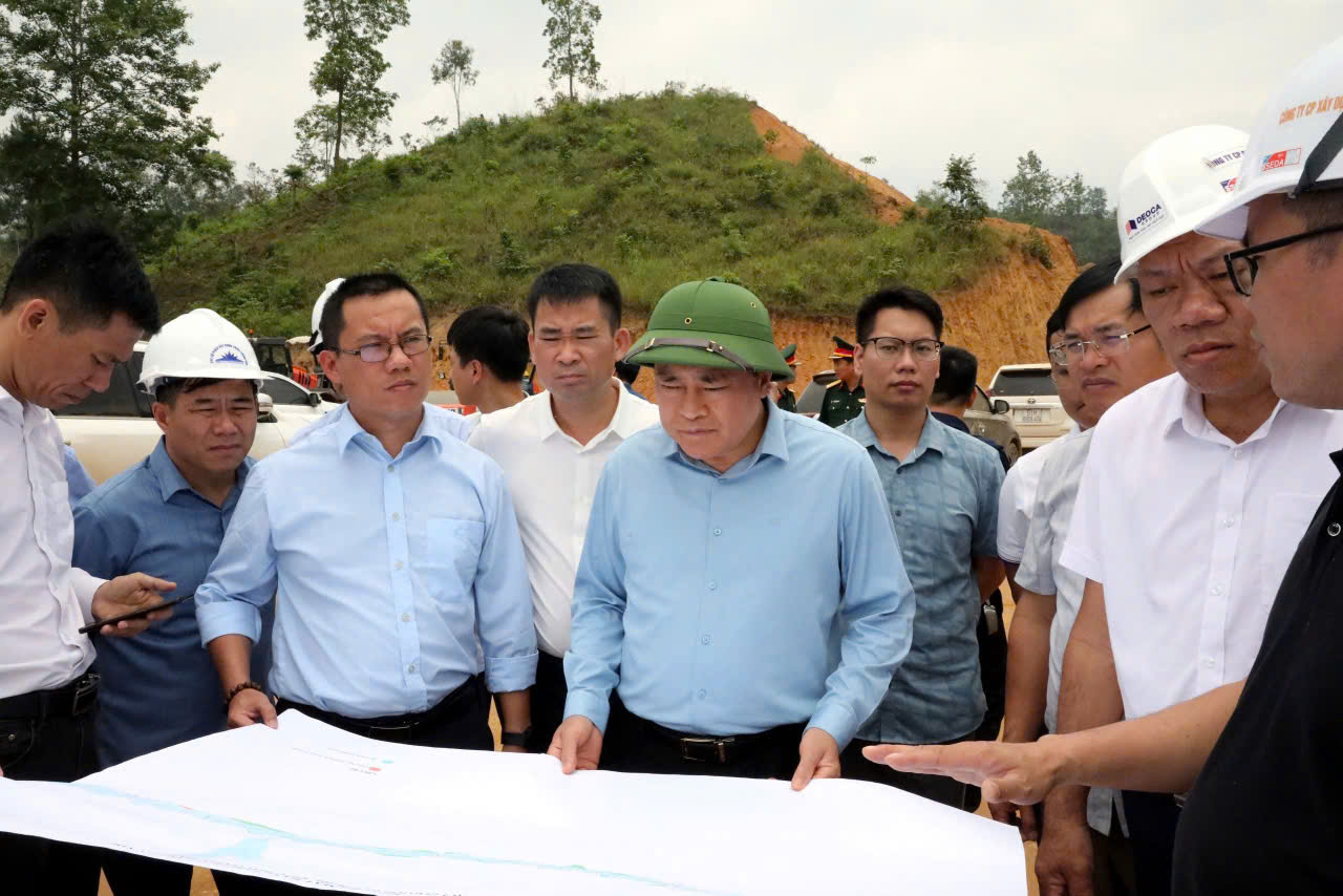 Lạng Sơn tập trung tháo gỡ vướng mắc tại Dự án cao tốc cửa khẩu Hữu Nghị - Chi Lăng