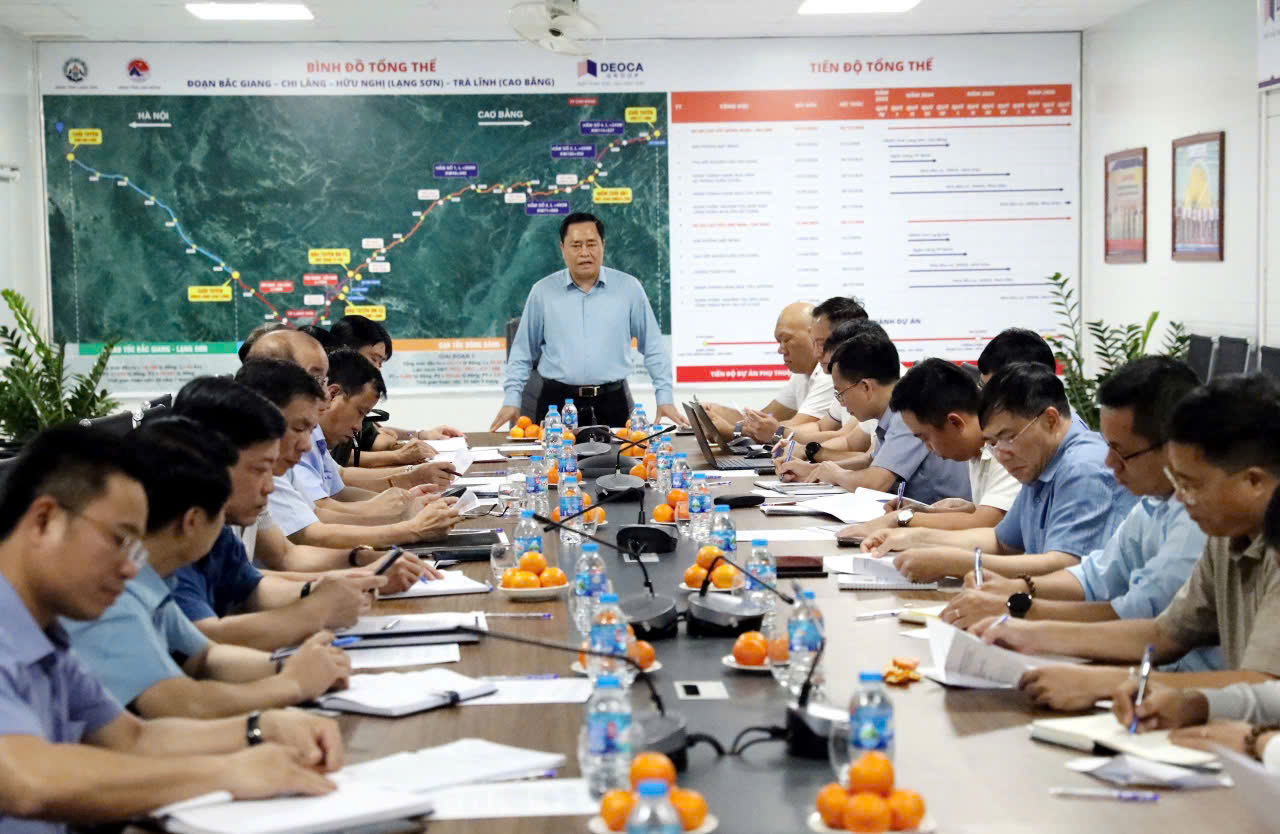 Chủ tịch UBND tỉnh Lạng Sơn Hồ Tiến Thiệu phát biểu chỉ đạo tại buổi kiểm tra Chủ tịch UBND tỉnh Lạng Sơn Hồ Tiến Thiệu phát biểu chỉ đạo tại buổi kiểm tra