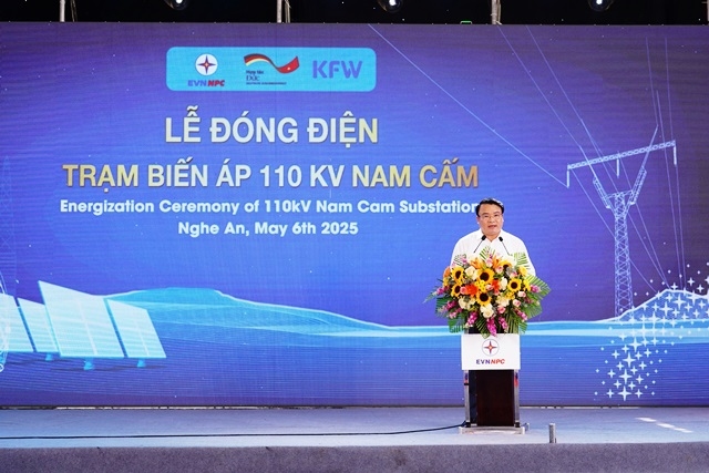 Ông Phùng Thành Vinh - Ủy viên Ban chấp hành Đảng bộ, Phó Chủ tịch UBND tỉnh Nghệ An phát biểu tại buổi Lễ