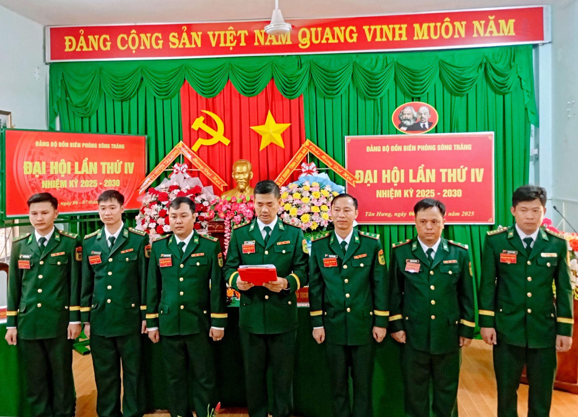 Ban Chấp hành Đảng bộ nhiệm kỳ mới ra mắt tại đại hội