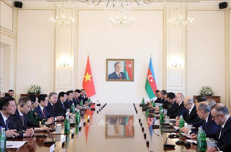 Tổng Bí thư Tô Lâm hội đàm với Tổng thống Azerbaijan Ilham Aliyev. Ảnh: TTXVN