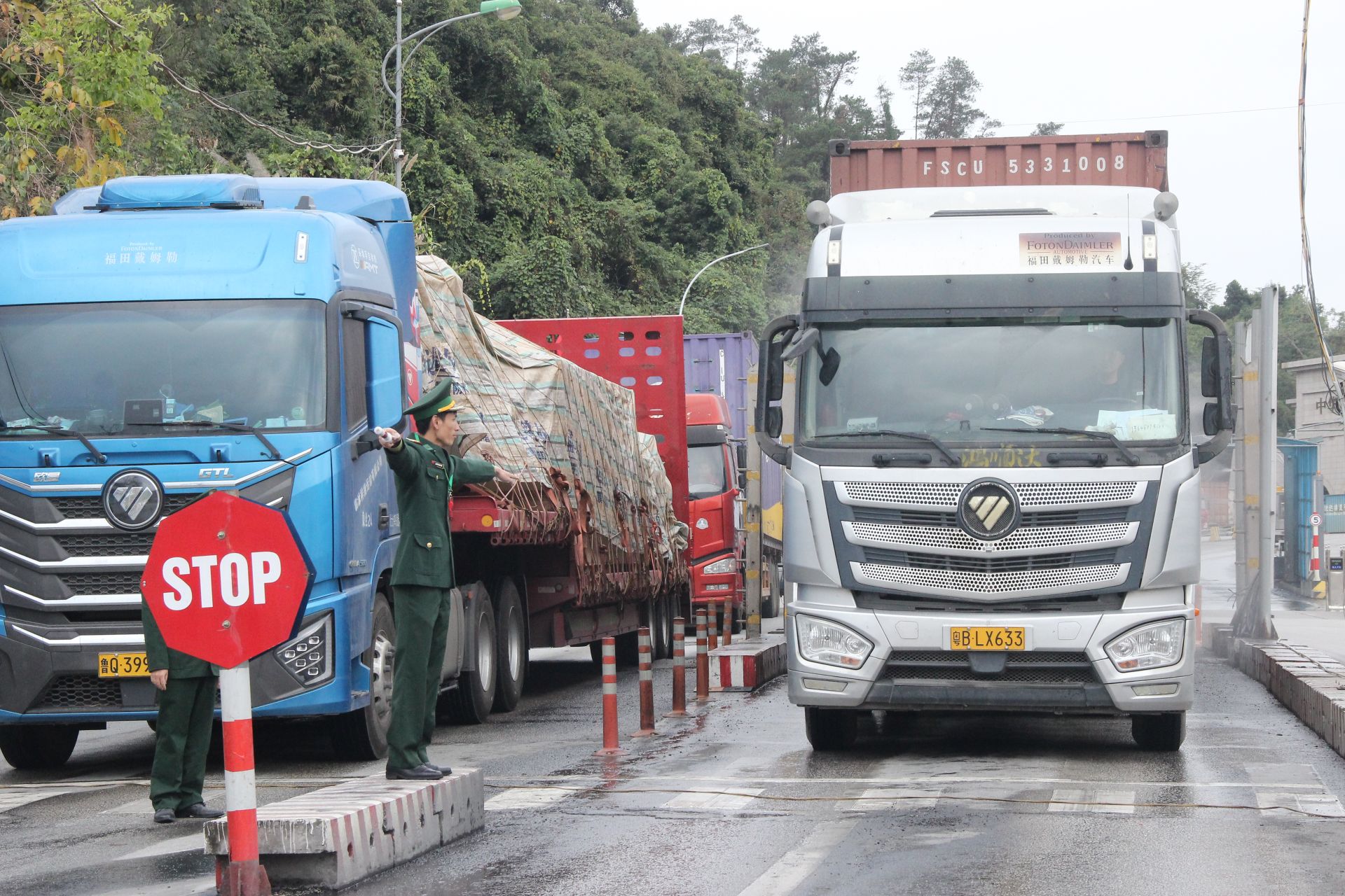 Lạng Sơn: Áp dụng phí hạ tầng cửa khẩu theo quy định mới