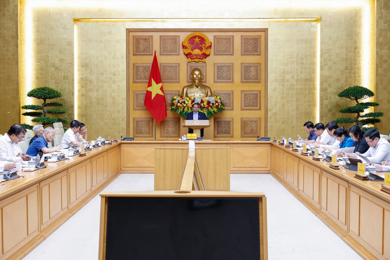 Thủ tướng nhấn mạnh: "Đổi mới sáng tạo phát triển kinh tế tư nhân là không có giới hạn, vì mục tiêu dân giàu, nước mạnh, dân chủ, công bằng, văn minh của đất nước ta trong kỷ nguyên mới" - Ảnh: VGP/Nhật Bắc Thủ tướng nhấn mạnh: "Đổi mới sáng tạo phát triển kinh tế tư nhân là không có giới hạn, vì mục tiêu dân giàu, nước mạnh, dân chủ, công bằng, văn minh của đất nước ta trong kỷ nguyên mới" - Ảnh: VGP/Nhật Bắc
