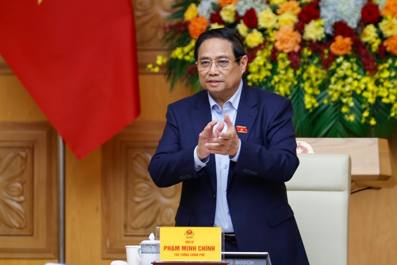 Thủ tướng yêu cầu khẩn trương lấy ý kiến cộng đồng doanh nghiệp, các thành viên Chính phủ, Chủ tịch UBND các tỉnh, thành phố trực thuộc Trung ương; trình Quốc hội thông qua trước ngày 18/5 - Ảnh: VGP/Nhật Bắc Thủ tướng yêu cầu khẩn trương lấy ý kiến cộng đồng doanh nghiệp, các thành viên Chính phủ, Chủ tịch UBND các tỉnh, thành phố trực thuộc Trung ương; trình Quốc hội thông qua trước ngày 18/5 - Ảnh: VGP/Nhật Bắc