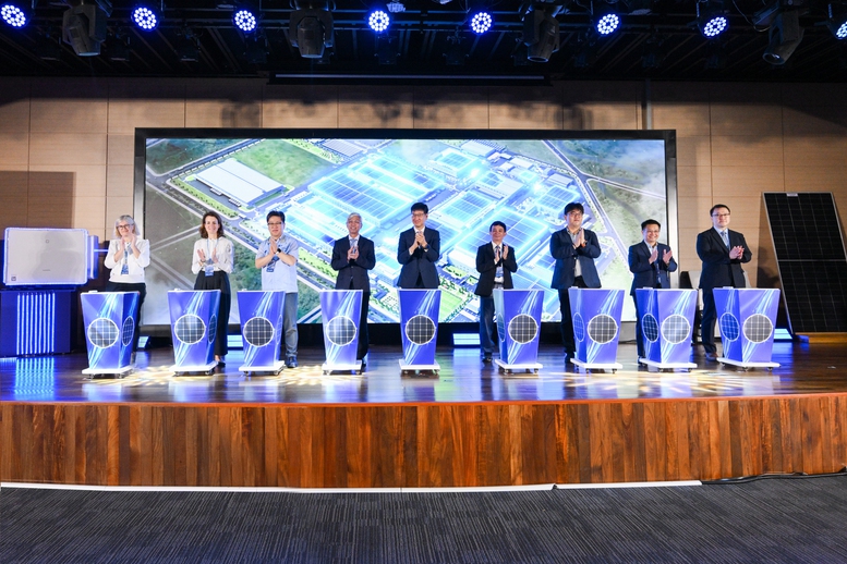 Samsung Việt Nam: Tiên phong chuyển đổi xanh, đồng hành cùng Chính phủ trong hành trình phát triển bền vững