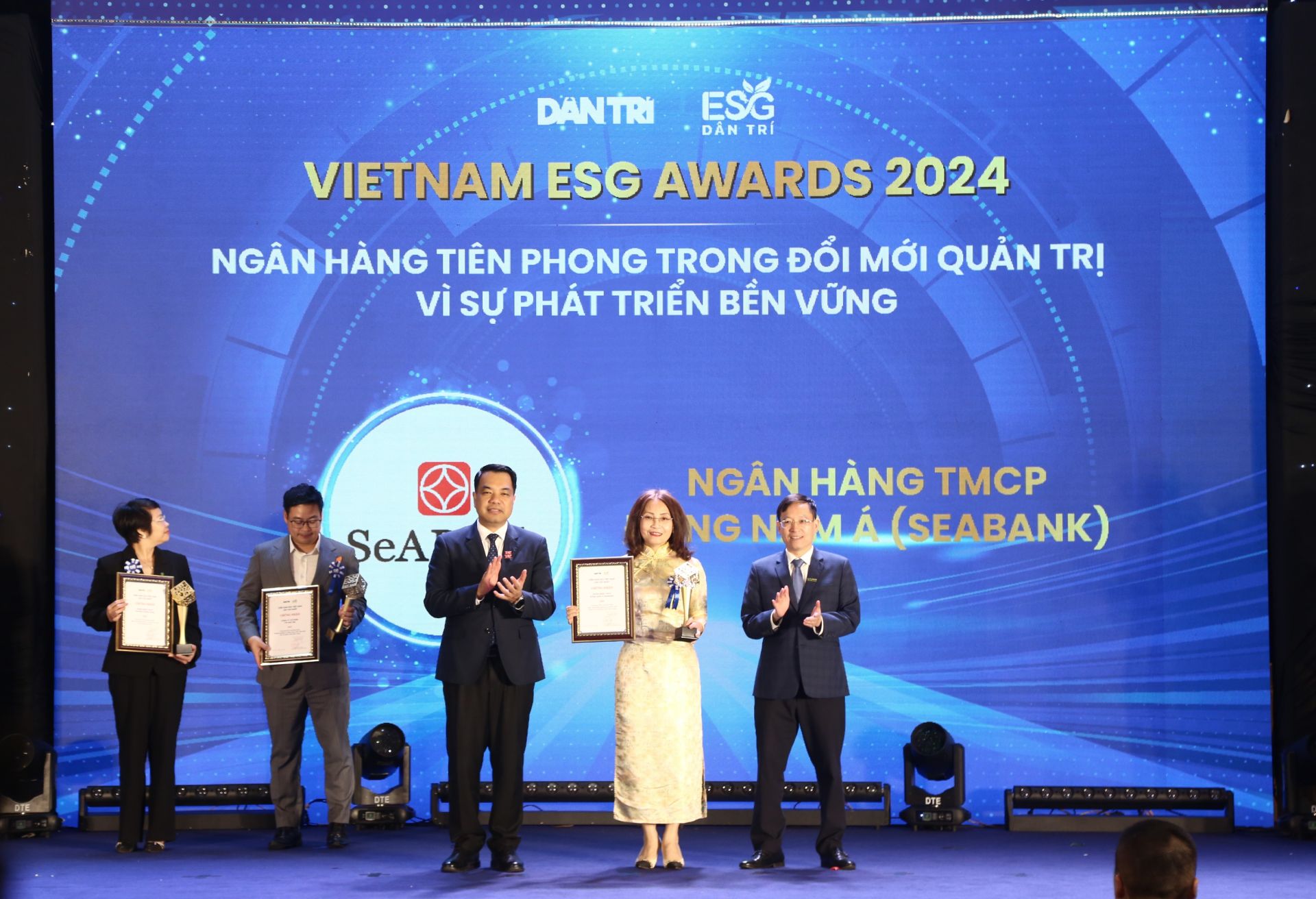 SeABank được vinh danh “Ngân hàng tiên phong trong đổi mới quản trị vì sự phát triển bền vững” tại Vietnam ESG Awards