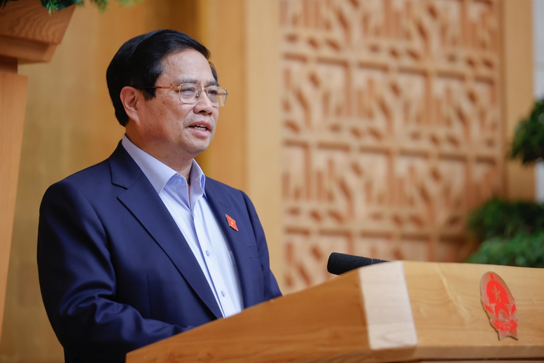 Thủ tướng: Khẩn trương bố trí đủ kinh phí, chi trả cho người nghỉ việc 'càng sớm càng tốt'
