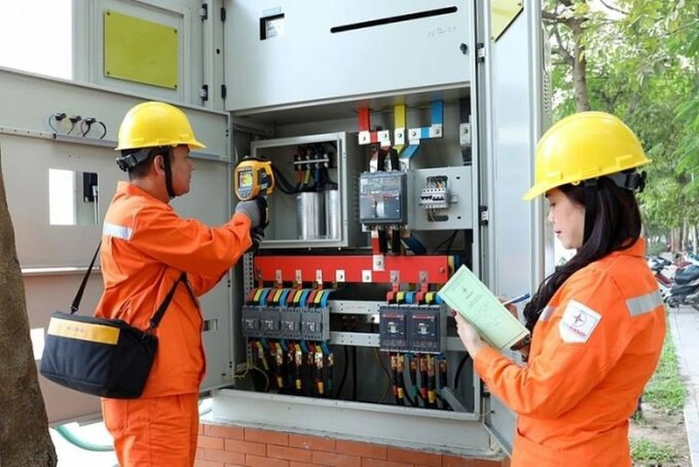 Ngày 10/5, giá điện tăng 4,8% lên hơn 2.200 đồng một kWh