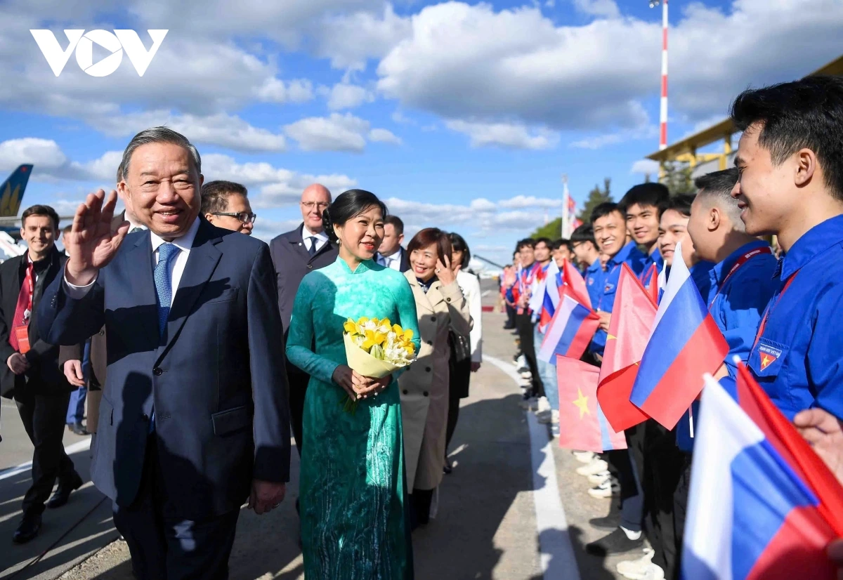 Tổng Bí thư Tô Lâm và Phu nhân đến Nga Tổng Bí thư Tô Lâm và Phu nhân đến Nga